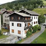 House 2 Via Funivie 65, Pista Stelvio 公寓