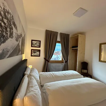 House 2 Via Funivie, Pista Stelvio, Posto Auto *