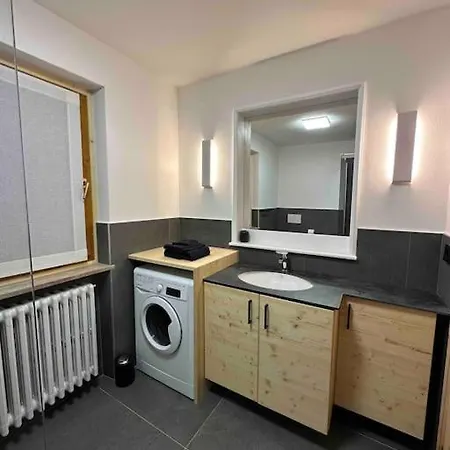 House 2 Via Funivie, Pista Stelvio, Posto Auto *