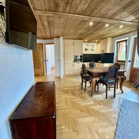 House 2 Via Funivie, Pista Stelvio, Posto Auto